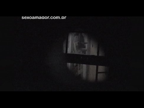 ❤️ Blondie word in die geheim video-opgeneem deur 'n buurtvoyeur wat agter hol bakstene versteek is ️ Porno vk op af.porngifmag-com.ru ﹏